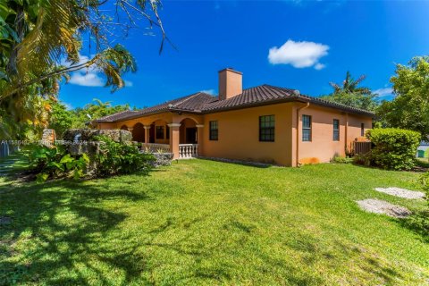 Villa ou maison à vendre à Palmetto Bay, Floride: 4 chambres, 281.87 m2 № 1176204 - photo 27