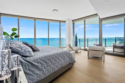 Condo in Sunny Isles Beach, Florida, 4 bedrooms  № 1295085 - photo 16