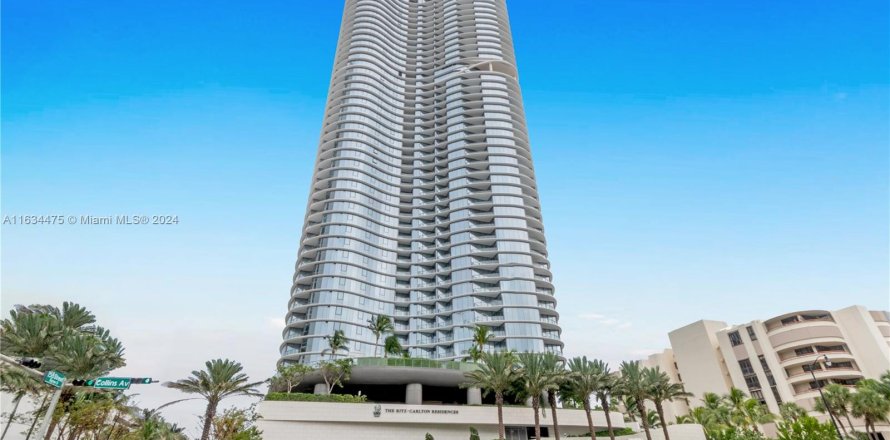 Condo in Sunny Isles Beach, Florida, 4 bedrooms  № 1295085