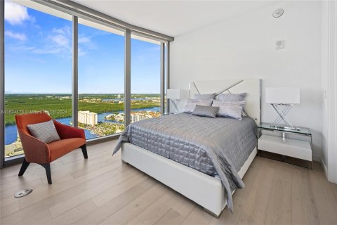 Condo in Sunny Isles Beach, Florida, 4 bedrooms  № 1295085 - photo 25