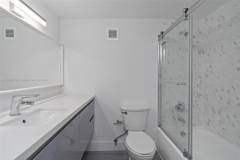 Condominio en venta en Miami Beach, Florida, 1 dormitorio, 77.76 m2 № 1295133 - foto 23