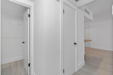 Copropriété à vendre à Miami Beach, Floride: 1 chambre, 77.76 m2 № 1295133 - photo 21