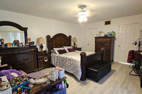 Купить кондоминиум в Норт-Лодердейл, Флорида 2 спальни, 142.14м2, № 1095705 - фото 14