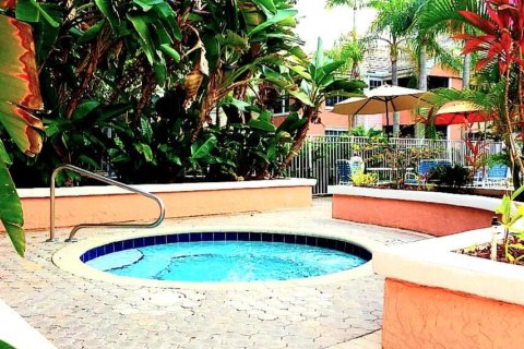 Condominio en venta en Delray Beach, Florida, 1 dormitorio, 52.03 m2 № 963733 - foto 3