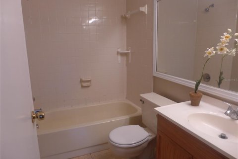 Condo in Tampa, Florida, 2 bedrooms  № 1352935 - photo 7