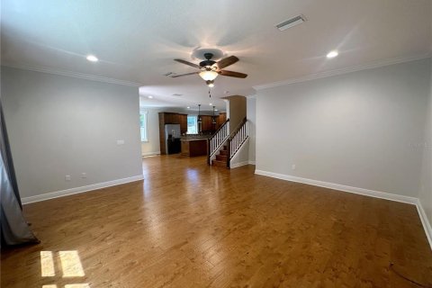 Casa en alquiler en Tampa, Florida, 4 dormitorios, 296.54 m2 № 1352936 - foto 9