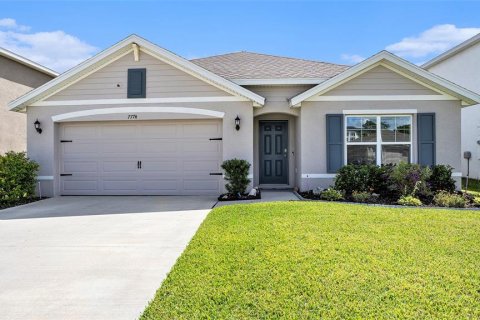 Villa ou maison à vendre à Zephyrhills, Floride: 4 chambres, 169.83 m2 № 1352879 - photo 1