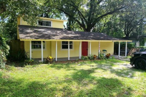 House in Tampa, Florida 3 bedrooms, 131.46 sq.m. № 1361319 - photo 1