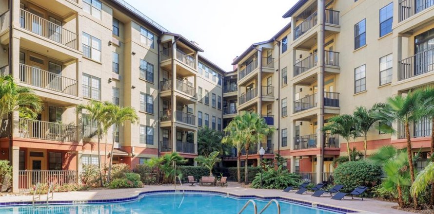 Condominio en Orlando, Florida, 1 dormitorio  № 1317364