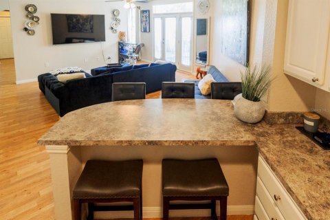 Condo in Orlando, Florida, 1 bedroom  № 1317364 - photo 14