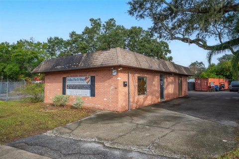 Commercial property in Lakeland, Florida 74.14 sq.m. № 854556 - photo 1