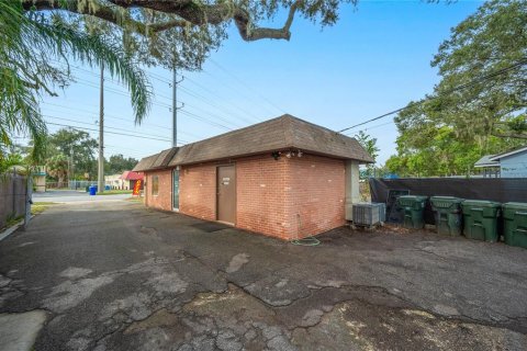 Commercial property in Lakeland, Florida 74.14 sq.m. № 854556 - photo 13