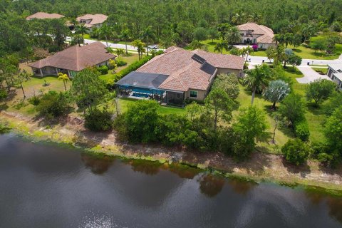 Casa en venta en Palm City, Florida, 4 dormitorios, 422.89 m2 № 1163002 - foto 11