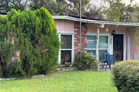 Casa en venta en Orlando, Florida, 4 dormitorios, 149.57 m2 № 1391204 - foto 1