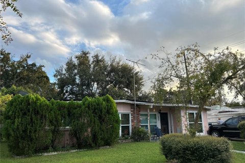 Casa en venta en Orlando, Florida, 4 dormitorios, 149.57 m2 № 1391204 - foto 2