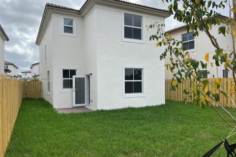 House in Miami, Florida 3 bedrooms, 150.87 sq.m. № 1345011 - photo 28