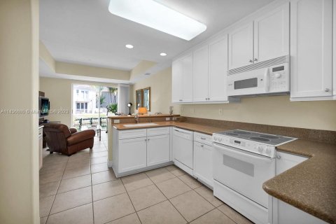 Casa en venta en Aventura, Florida, 3 dormitorios, 215.07 m2 № 670123 - foto 29