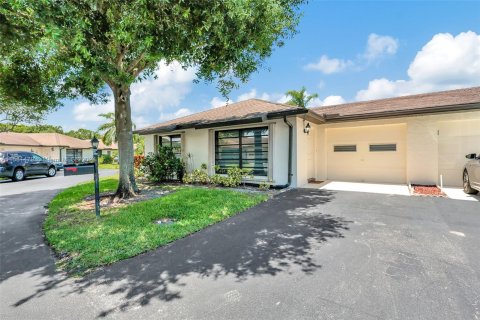 Villa ou maison à vendre à Boynton Beach, Floride: 2 chambres, 130.06 m2 № 1161387 - photo 15