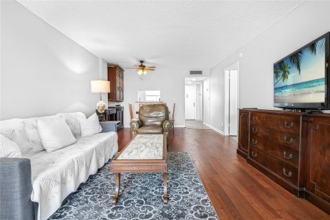 Copropriété à vendre à Lauderdale Lakes, Floride: 1 chambre, 65.5 m2 № 1231445 - photo 14