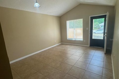 Duplex à vendre à Orlando, Floride: 2 chambres, 96.71 m2 № 1152875 - photo 4