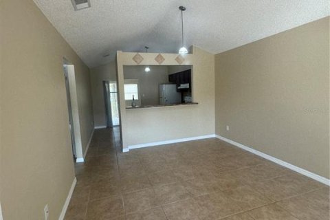 Duplex à vendre à Orlando, Floride: 2 chambres, 96.71 m2 № 1152875 - photo 5