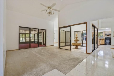 Villa ou maison à vendre à Kissimmee, Floride: 3 chambres, 223.06 m2 № 1265421 - photo 2