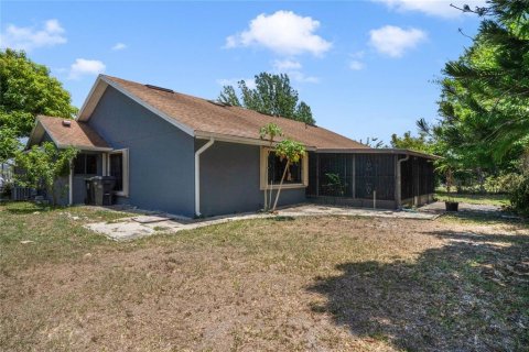 House in Kissimmee, Florida 3 bedrooms, 223.06 sq.m. № 1265421 - photo 22