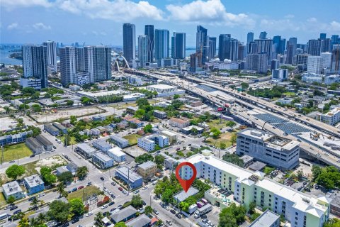 Propiedad comercial en venta en Miami, Florida № 1178720 - foto 3