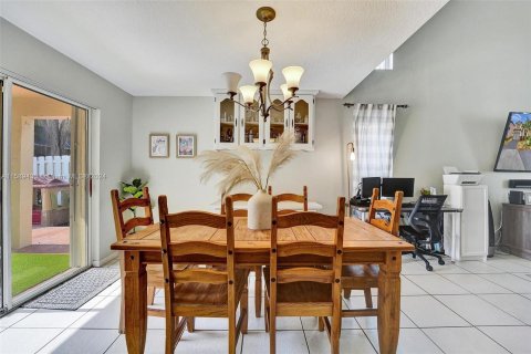 Casa en venta en Davie, Florida, 4 dormitorios, 176.05 m2 № 1178721 - foto 13