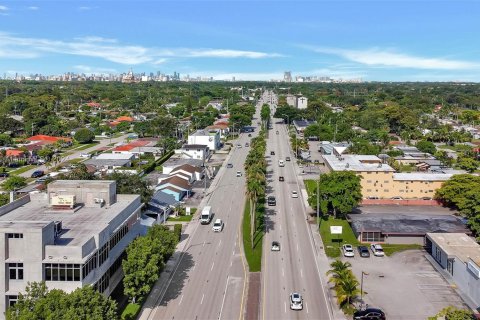 Propiedad comercial en venta en South Miami, Florida № 1332972 - foto 22