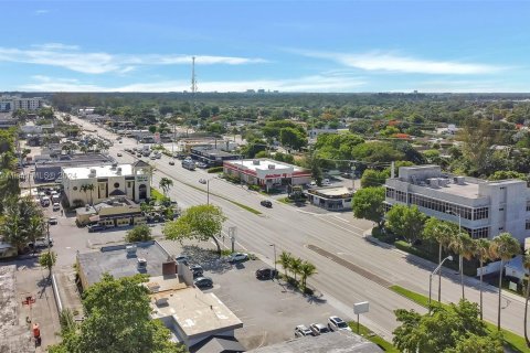 Commercial property in South Miami, Florida № 1332972 - photo 24