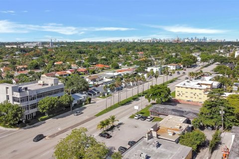 Propiedad comercial en venta en South Miami, Florida № 1332972 - foto 25