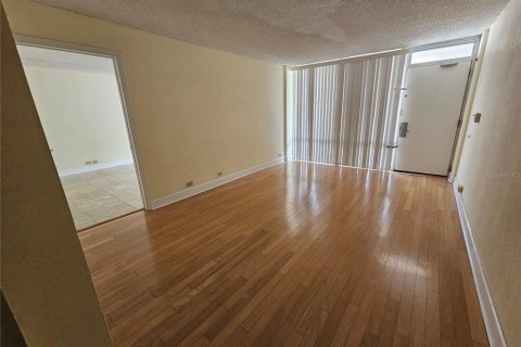 Condominio en alquiler en Orlando, Florida, 2 dormitorios, 123 m2 № 1343637 - foto 13