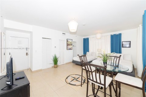 Copropriété à vendre à Miami Beach, Floride: 44.59 m2 № 1240246 - photo 4