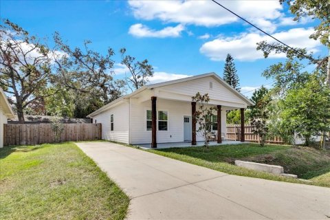 House in Tampa, Florida 3 bedrooms, 143.44 sq.m. № 1443112 - photo 29