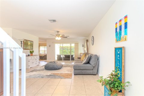 Casa en venta en West Palm Beach, Florida, 3 dormitorios, 199.93 m2 № 1331945 - foto 19