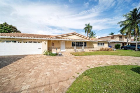 Villa ou maison à vendre à Pompano Beach, Floride: 4 chambres, 219.81 m2 № 848243 - photo 19
