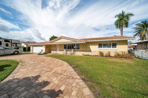 Villa ou maison à vendre à Pompano Beach, Floride: 4 chambres, 219.81 m2 № 848243 - photo 22