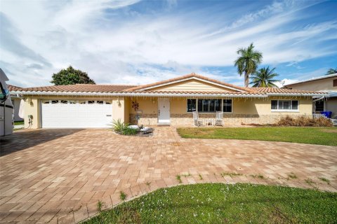 Villa ou maison à vendre à Pompano Beach, Floride: 4 chambres, 219.81 m2 № 848243 - photo 18