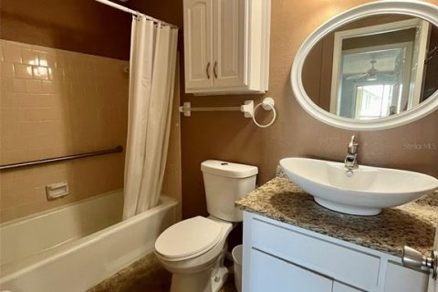 Copropriété à vendre à Bradenton, Floride: 1 chambre, 71.35 m2 № 1354839 - photo 16