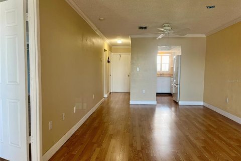 Condo in Bradenton, Florida, 1 bedroom  № 1354839 - photo 13