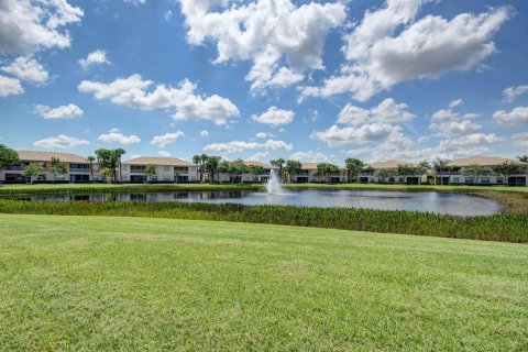 Condominio en venta en Wellington, Florida, 3 dormitorios, 137.68 m2 № 996113 - foto 2