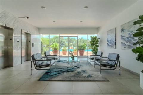 Copropriété à vendre à Hallandale Beach, Floride: 2 chambres, 116.13 m2 № 1272631 - photo 30