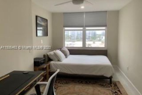 Condo in Hollywood, Florida, 2 bedrooms  № 923169 - photo 9