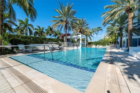 Condominio en venta en Fort Lauderdale, Florida, 2 dormitorios, 118.36 m2 № 1207973 - foto 15