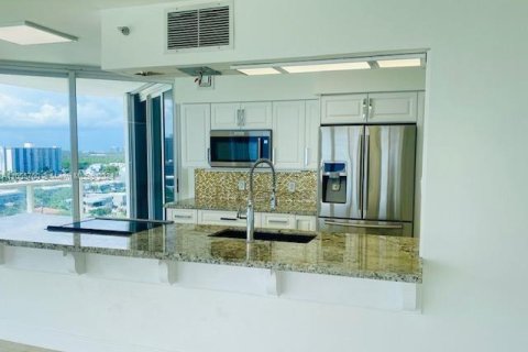 Copropriété à vendre à Sunny Isles Beach, Floride: 3 chambres, 225.75 m2 № 1355482 - photo 7