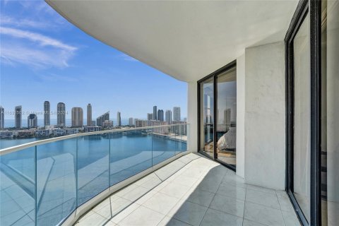 Condo in Aventura, Florida, 3 bedrooms  № 1294958 - photo 27