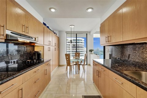 Condo in Aventura, Florida, 3 bedrooms  № 1294958 - photo 22