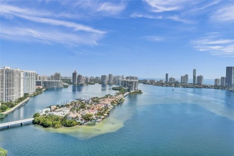 Condominio en venta en Aventura, Florida, 3 dormitorios, 199.74 m2 № 1294958 - foto 8