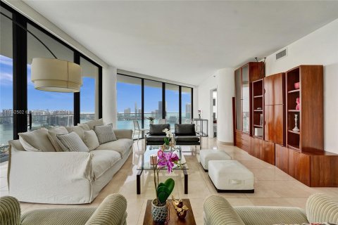 Condominio en venta en Aventura, Florida, 3 dormitorios, 199.74 m2 № 1294958 - foto 14